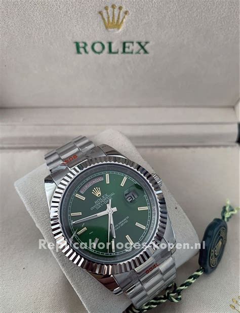 gouden rolex met groene wijzerplaat|Rolex Day.